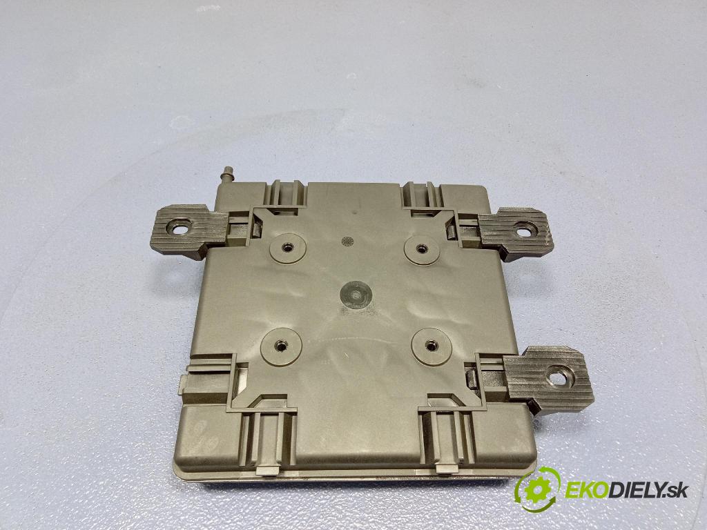 Mercedes S-Klasa 2022 Nádrž: Vzduch: A2228050019