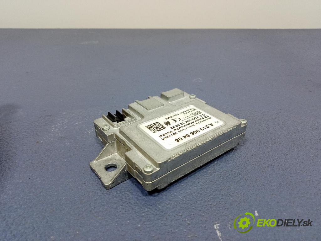 Mercedes S-Klasa 2022 Zesilovač: Letecký / GPS A2139056406