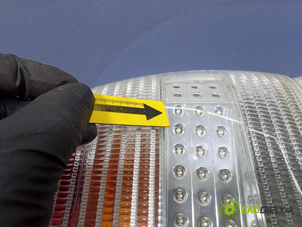 Vw Polo 2001 svetlo / reflektor zad ľavá Vonkajsia: 