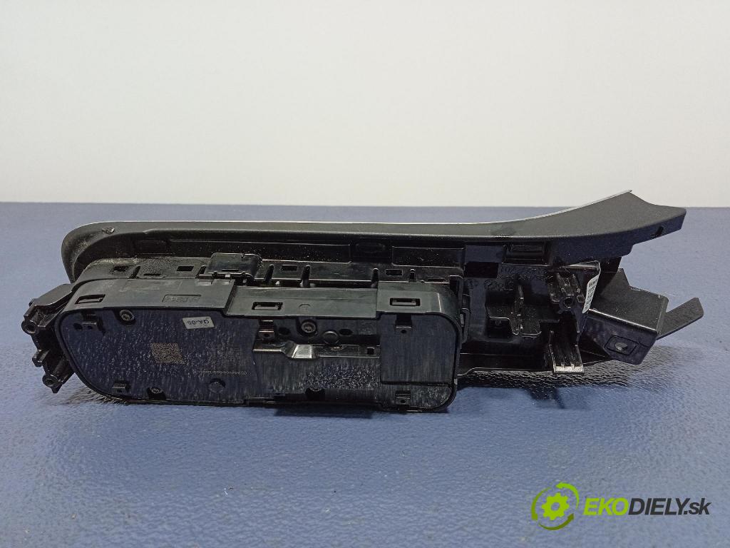 Mercedes S-Klasa 2022 prepínač Okná: A2239000930