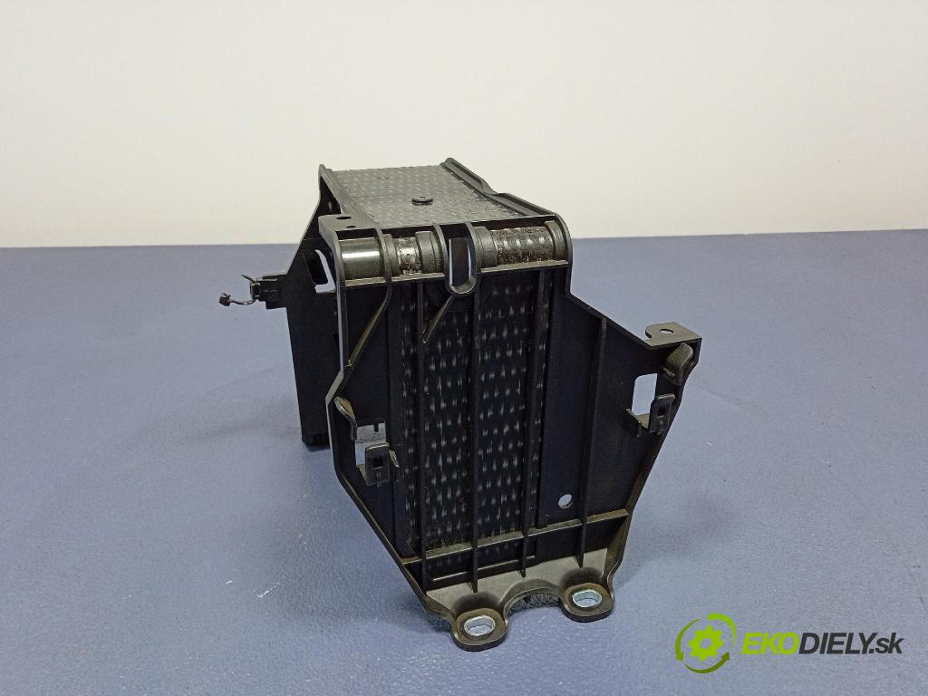 Mercedes S-Klasa 2022 Základ: batéria A2235457701