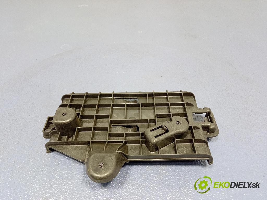 Mercedes S-Klasa 2022 Základ: batéria A2235457900