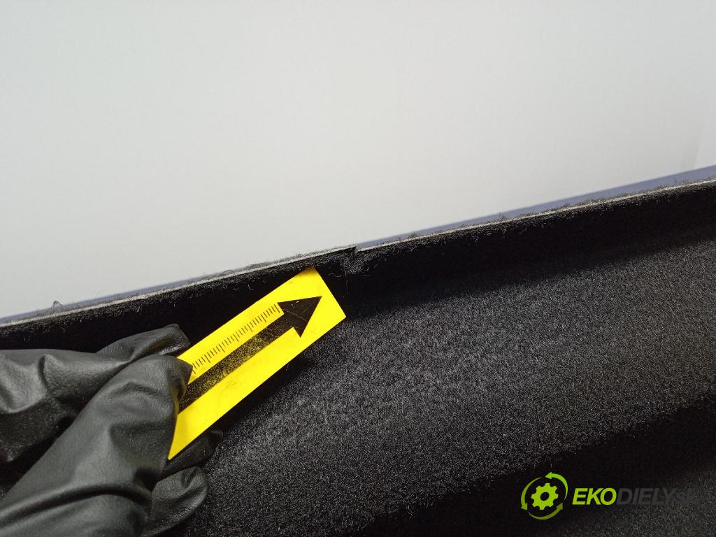 Mercedes S-Klasa 2022 koberec do auta