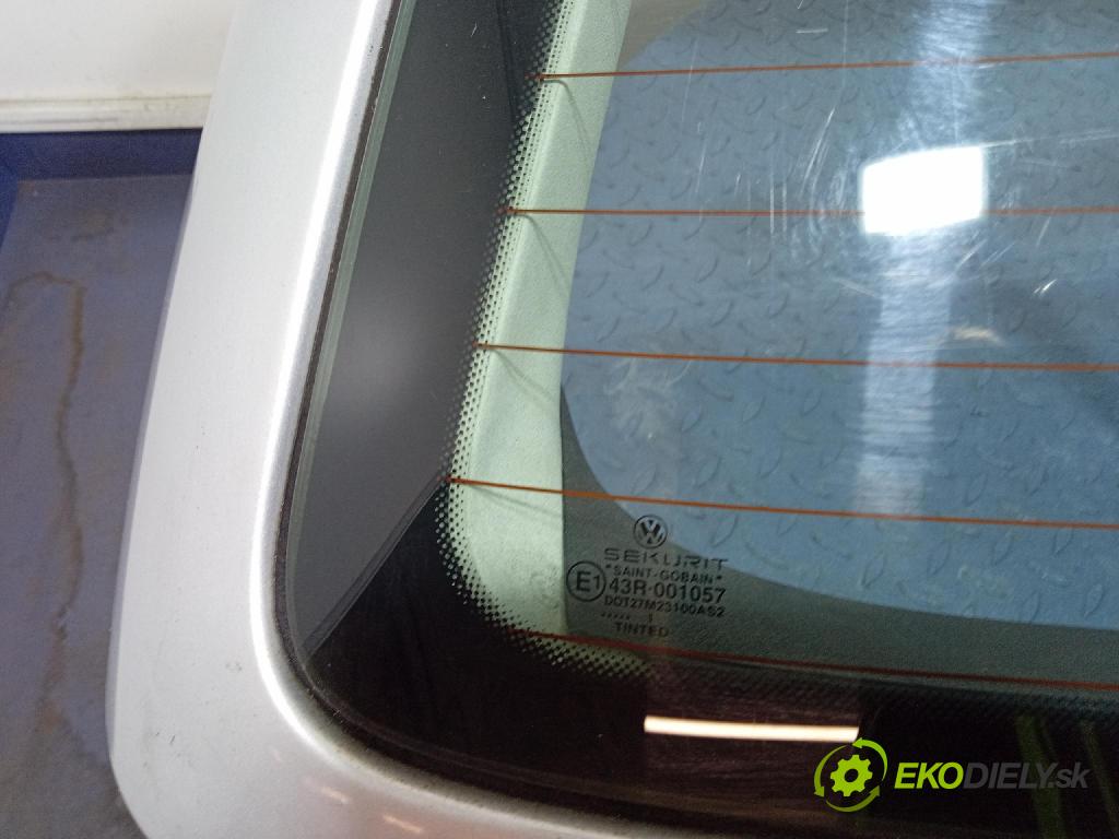 Vw Passat 2001 zadna dveře kufra: kufra: