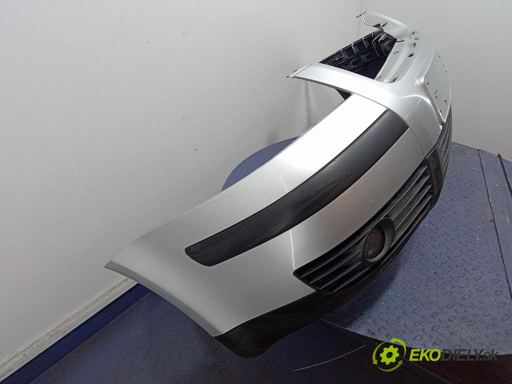 Vw Passat 2001 nárazník Predné 3B0807217K