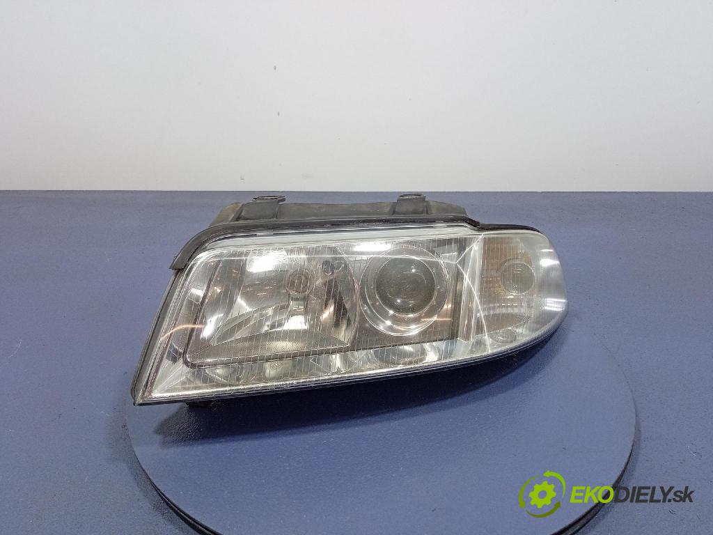 Audi A4 2000 Reflektor: Vľavo: 8D0941003AN