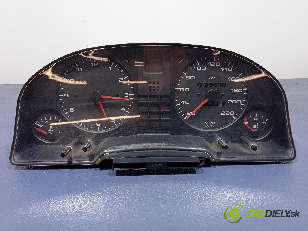 Audi 80 1993 Přístrojová deska 8A0919033CA