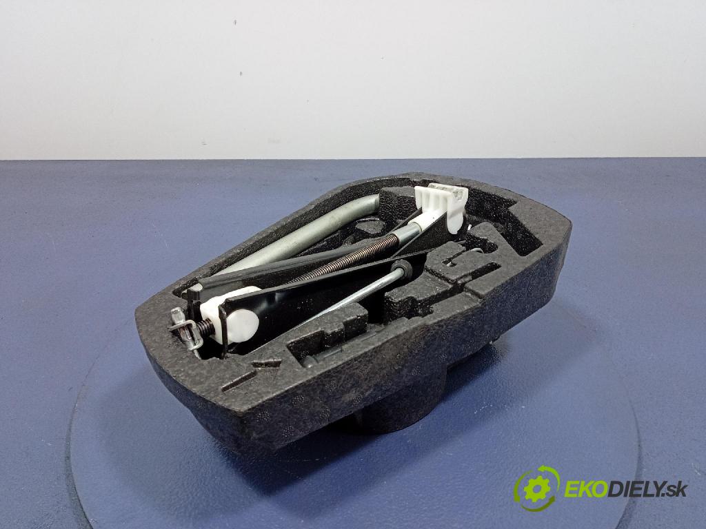 Vw Up! 2016 Kulisa radenia 1S0012115P