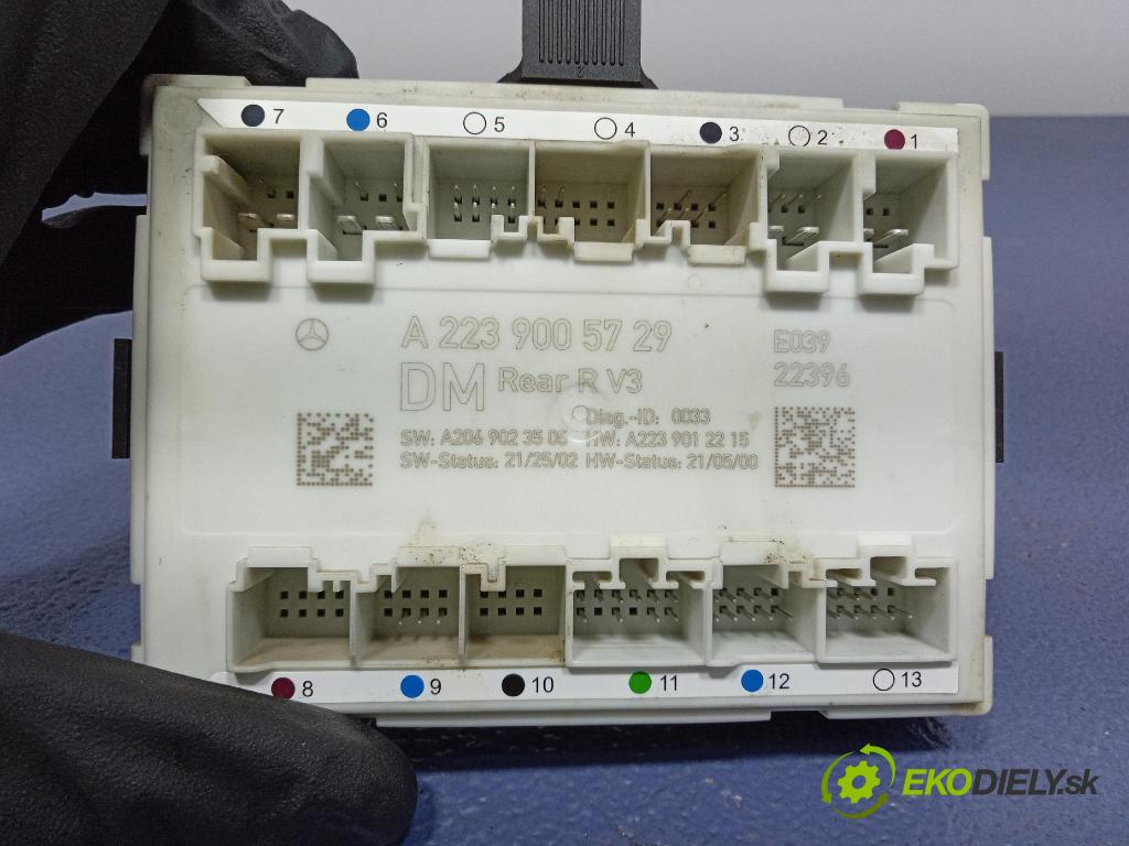 Mercedes S-Klasa 2022 riadiaca jednotka A2239005729