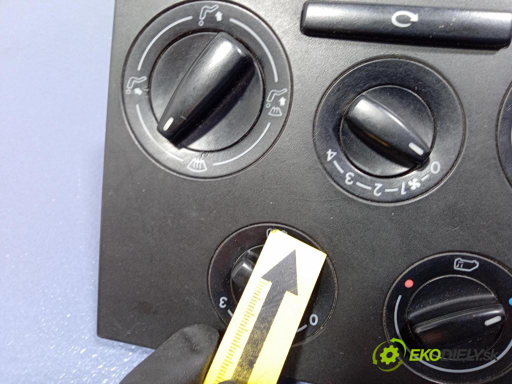 Vw Transporter 2000 prepínač Klimatizácia: Prúd vzduchu: 7D1819045L