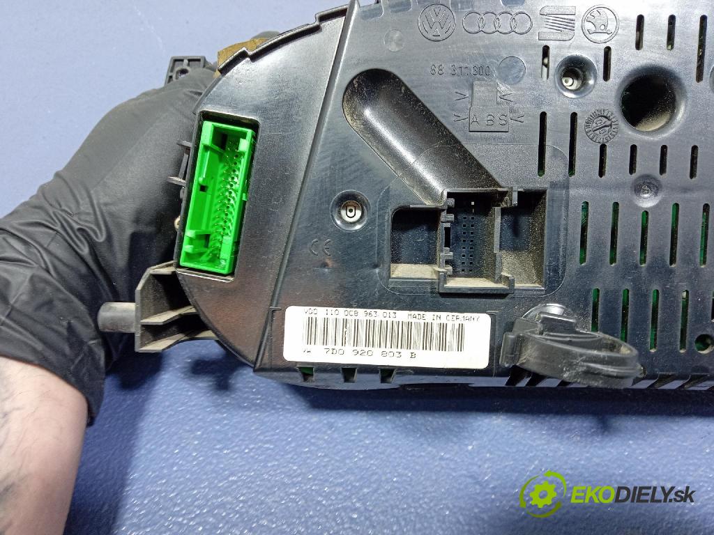 Vw Transporter 2000 prístrojovka/ budíky 7D0920803B