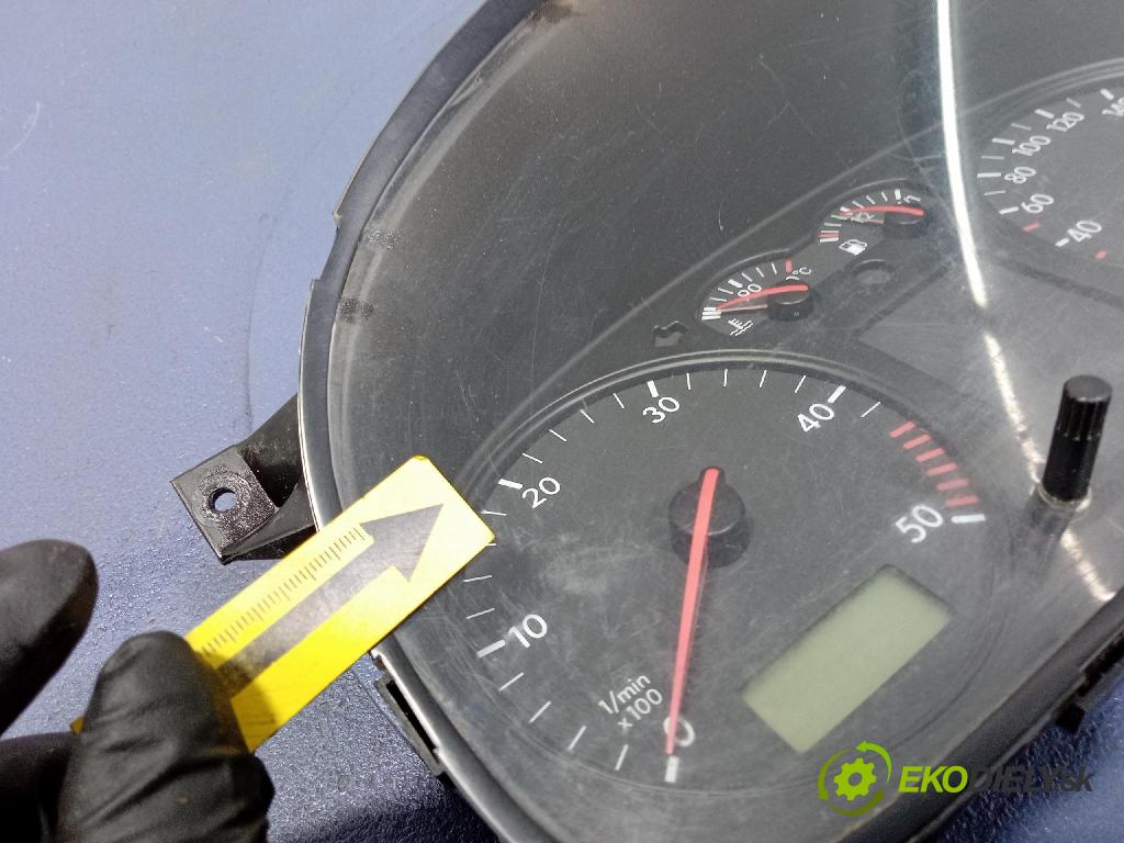 Vw Transporter 2000 prístrojovka/ budíky 7D0920803B