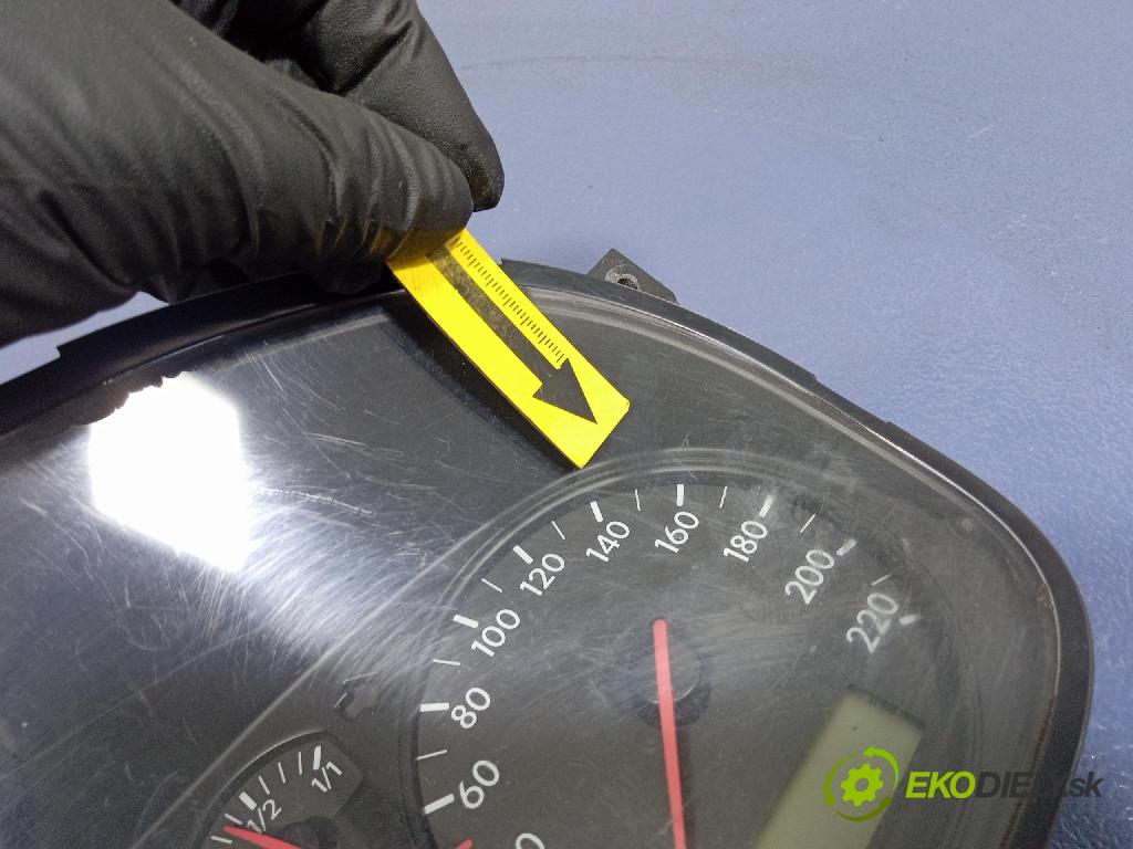 Vw Transporter 2000 prístrojovka/ budíky 7D0920803B