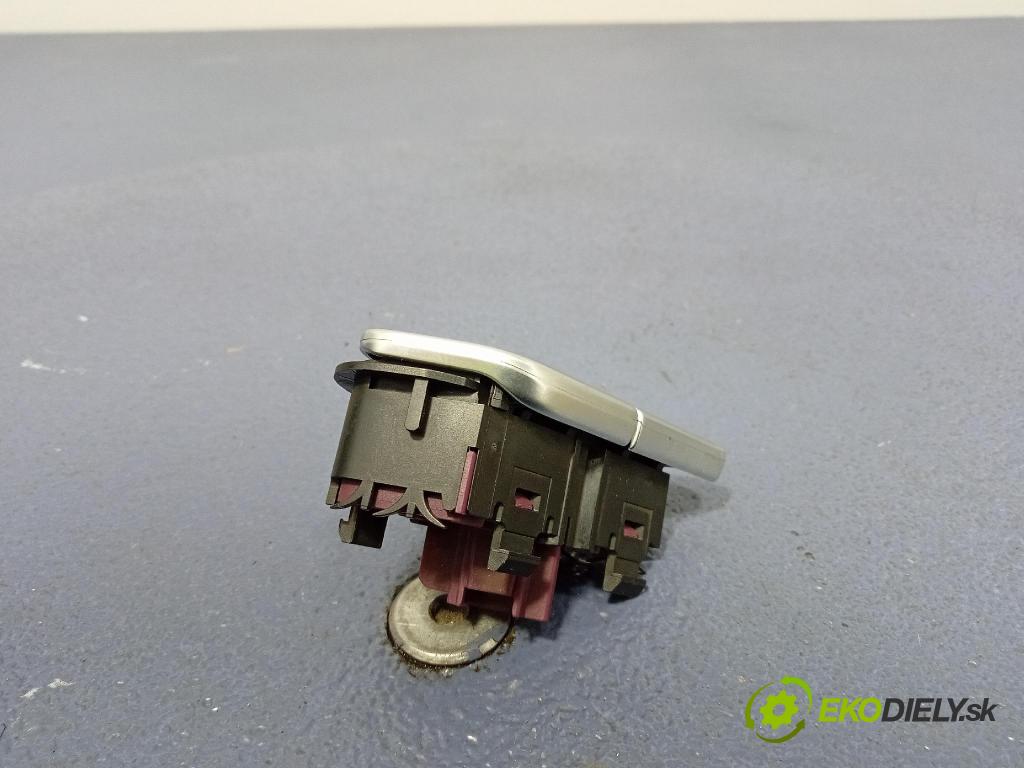 Mercedes S-Klasa 2022 prepínač A2239052605