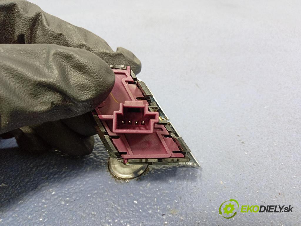 Mercedes S-Klasa 2022 prepínač A2239052605