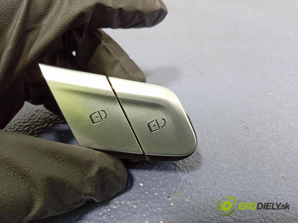 Mercedes S-Klasa 2022 prepínač A2239052605