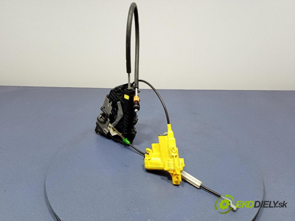 Mercedes S-Klasa 2022 zámek dveře Zad: v pravo: A0997301501