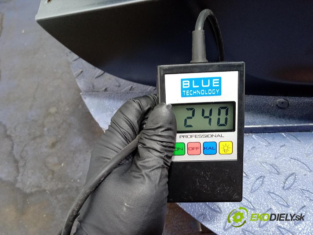 Mercedes S-Klasa 2022 zadna dveře kufra: kufra: