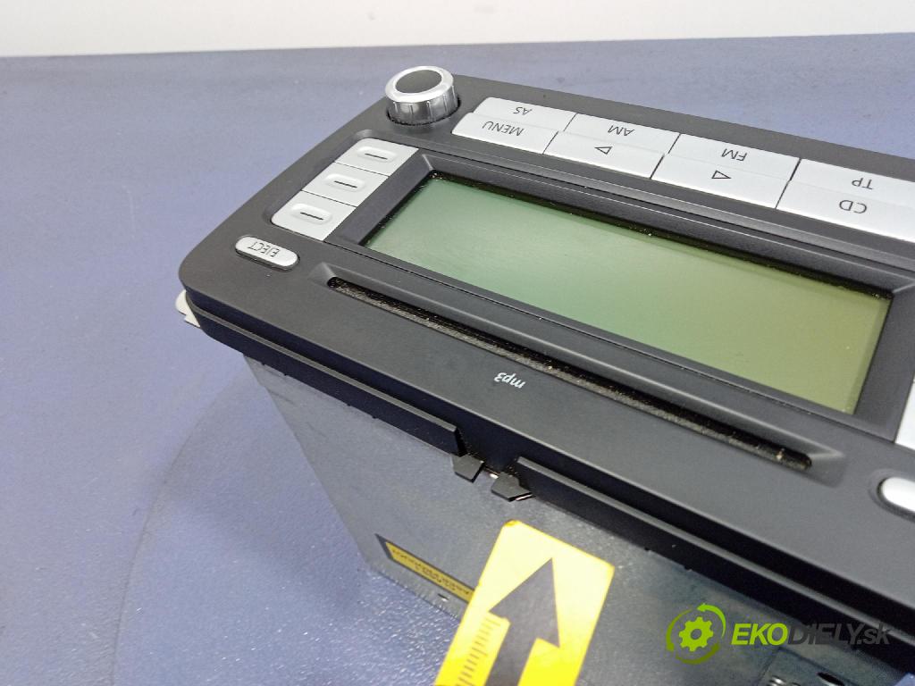 Vw Golf 2008 Radio I Navigácia: 5M0035186C