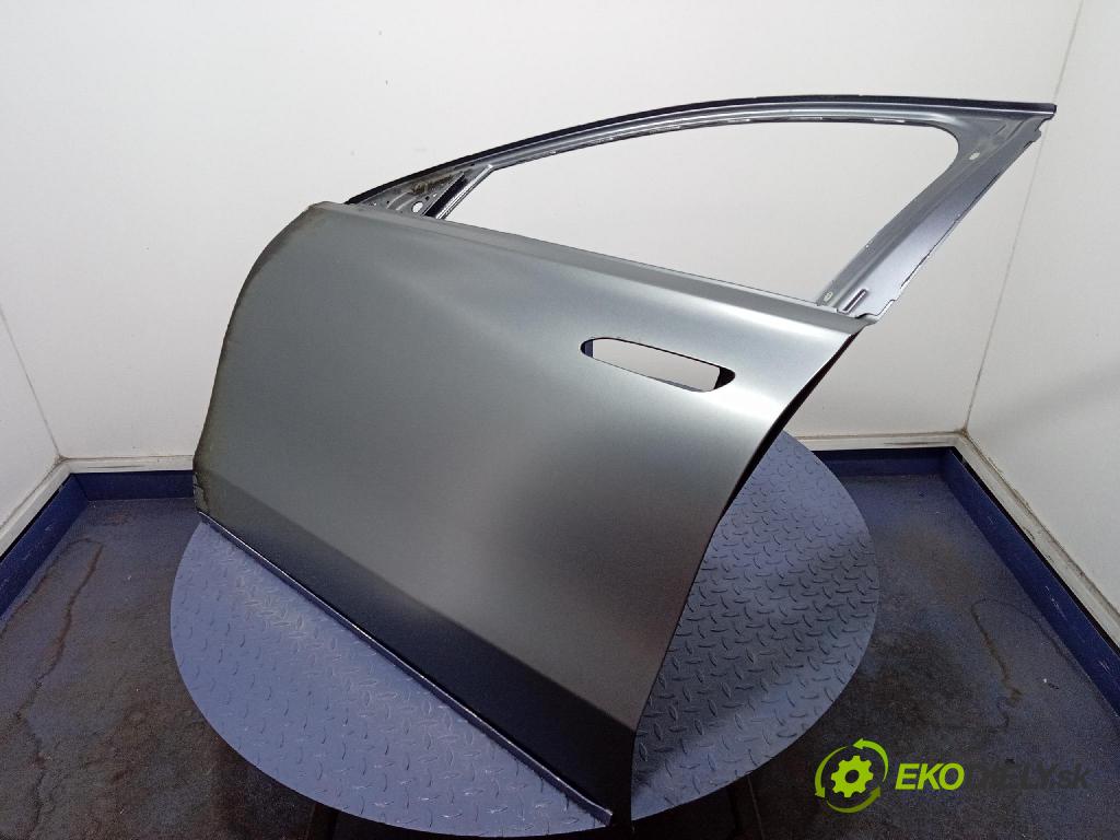 Mercedes S-Klasa 2022 dvere Predné Vľavo: