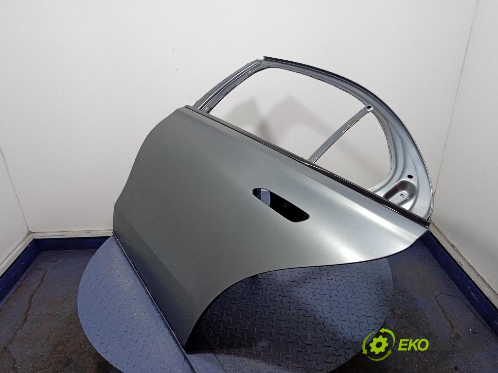 Mercedes S-Klasa 2022 dvere zad Vľavo: