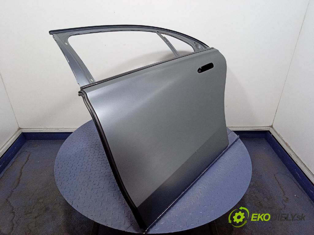 Mercedes S-Klasa 2022 dvere zad Vľavo: