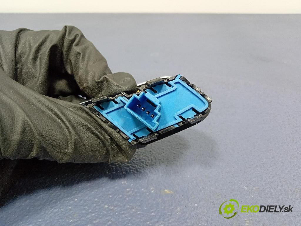 Mercedes S-Klasa 2022 prepínač A2239052305