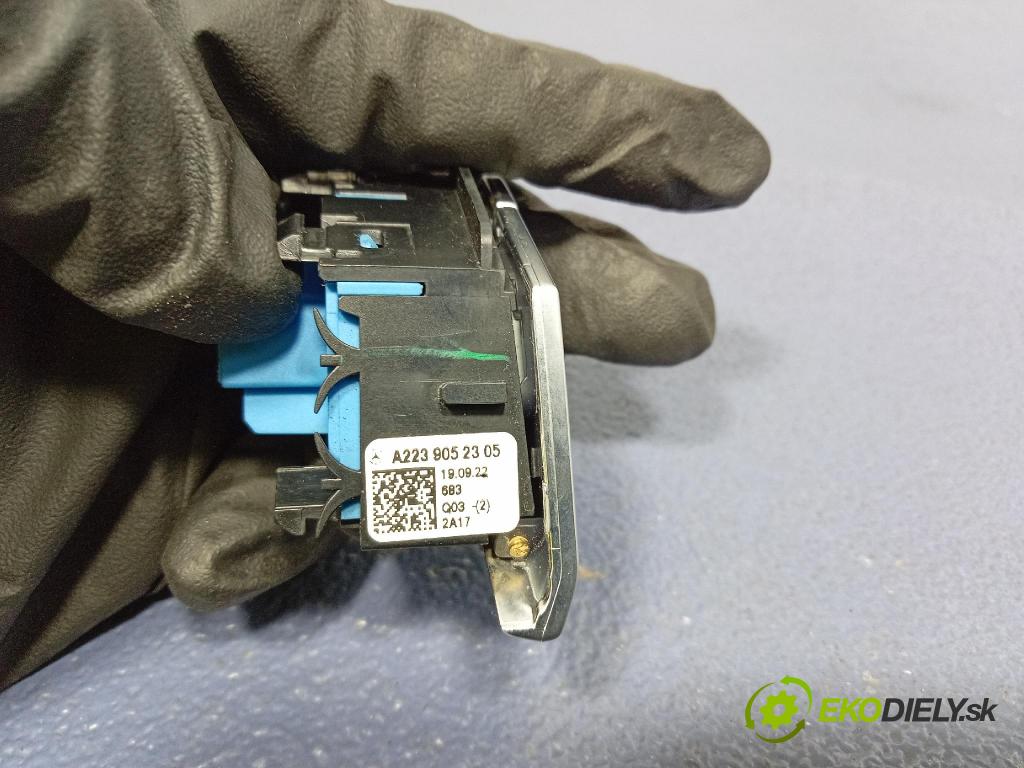 Mercedes S-Klasa 2022 prepínač A2239052305