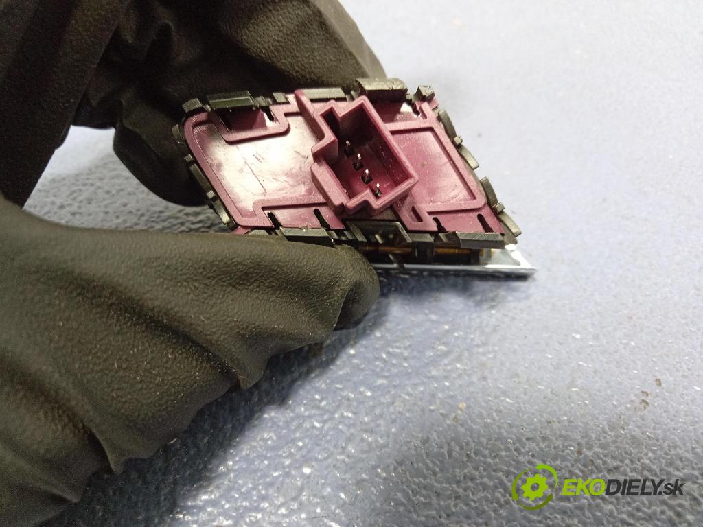 Mercedes S-Klasa 2022 prepínač A2239052505