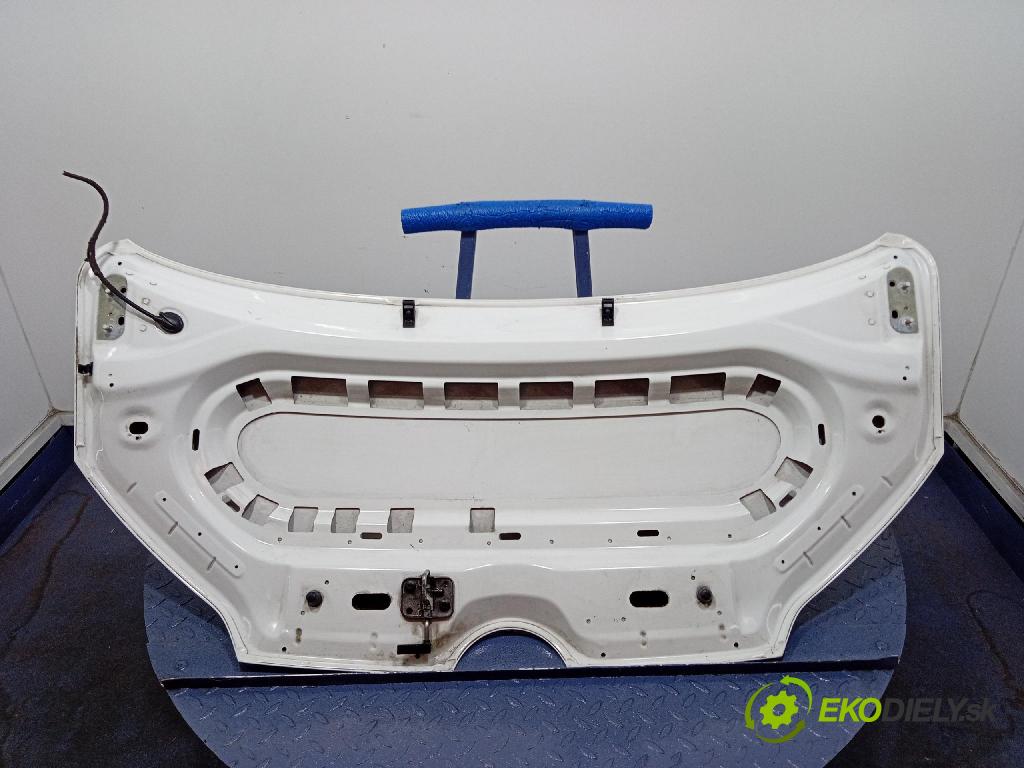 Vw Up! 2016 kapota přední: 