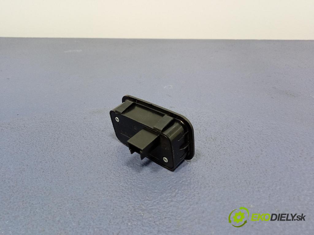 Mercedes S-Klasa 2022 prepínač 2068200701