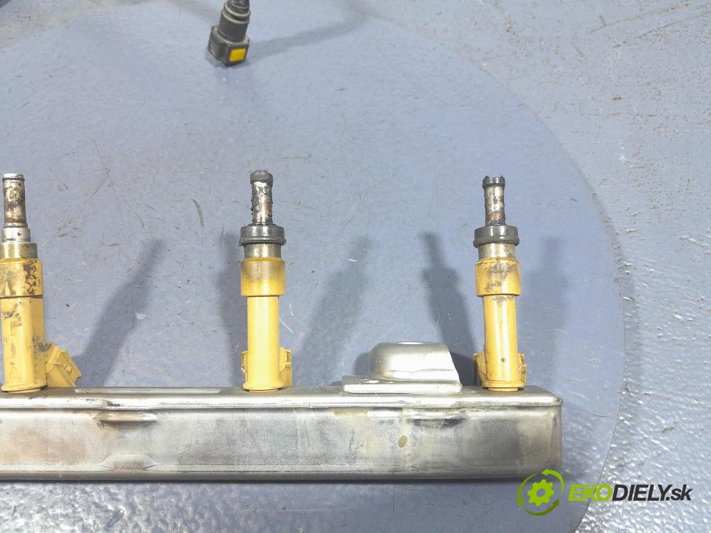 Toyota Auris 2017 lišta Dodávka: