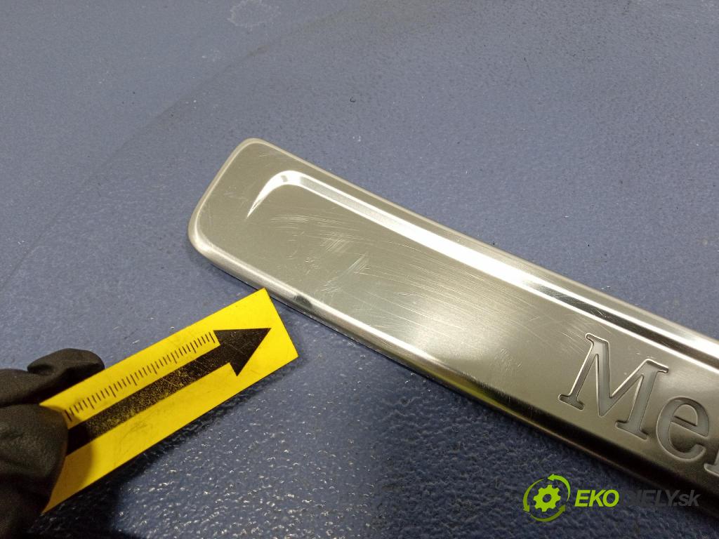 Mercedes S-Klasa 2022 lišta Dekoratívne: Prah: A2236804800