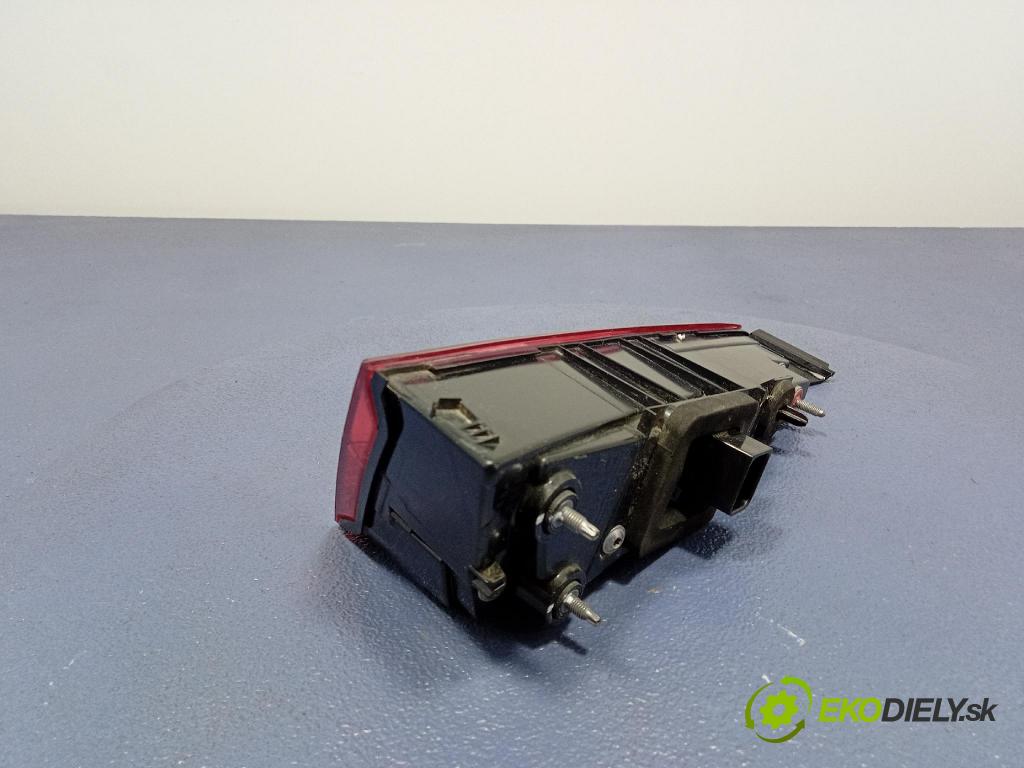 Mercedes S-Klasa 2022 svetlo / reflektor zad Prava: Vnútri: A2239063000