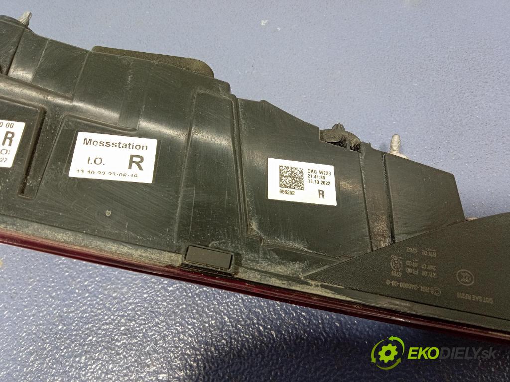 Mercedes S-Klasa 2022 svetlo / reflektor zad Prava: Vnútri: A2239063000