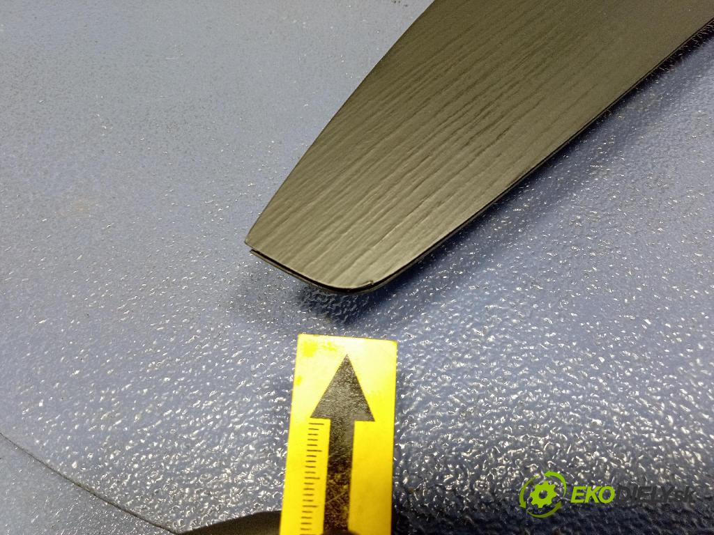 Mercedes S-Klasa 2022 lišta Dekoratívne: Vnútri: 23T7308001