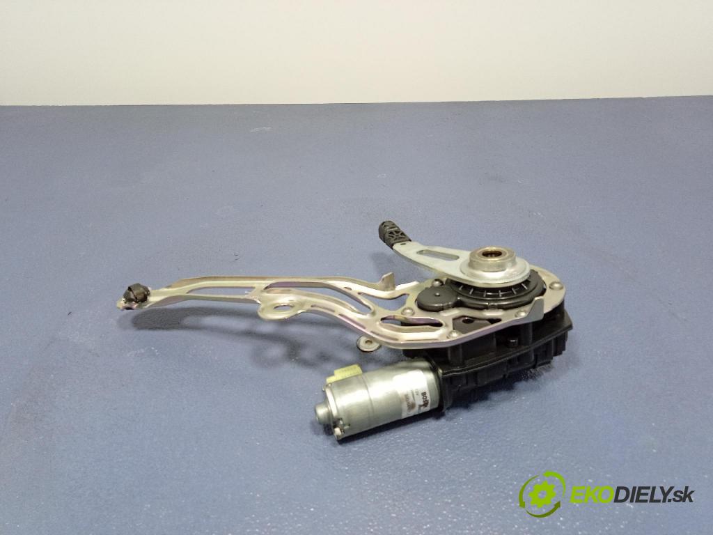 Mercedes S-Klasa 2022 zadna dveře kufra: kufra: A2238209901