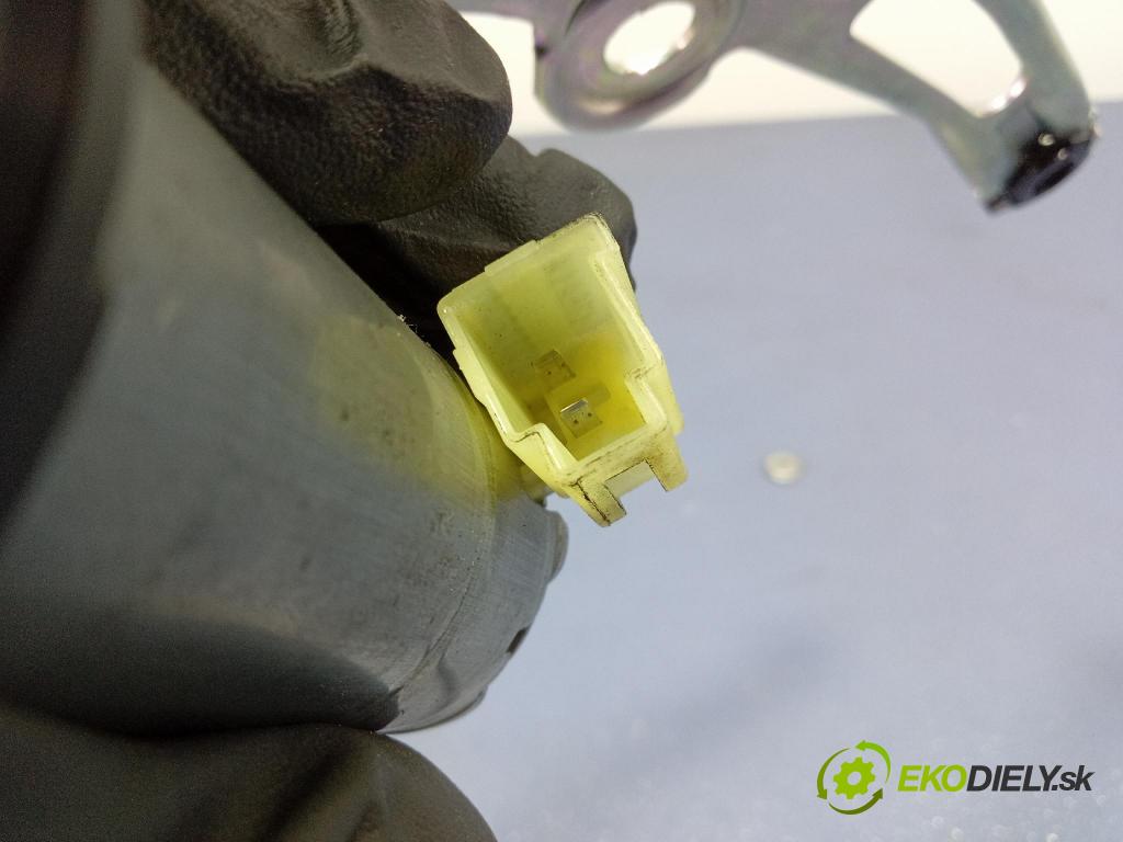 Mercedes S-Klasa 2022 zadna dveře kufra: kufra: A2238209901