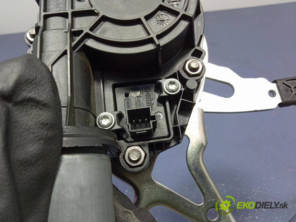 Mercedes S-Klasa 2022 zadna dveře kufra: kufra: A2238209901