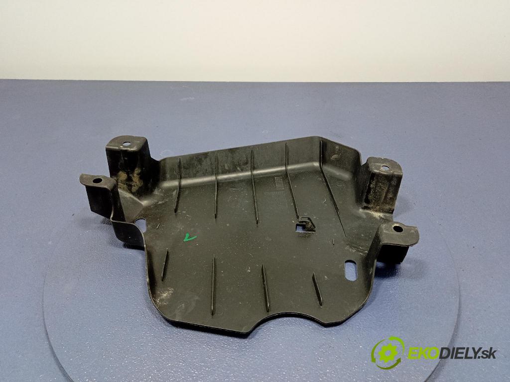 Mercedes S-Klasa 2022 kryt Plast: podvozek: A2233520101