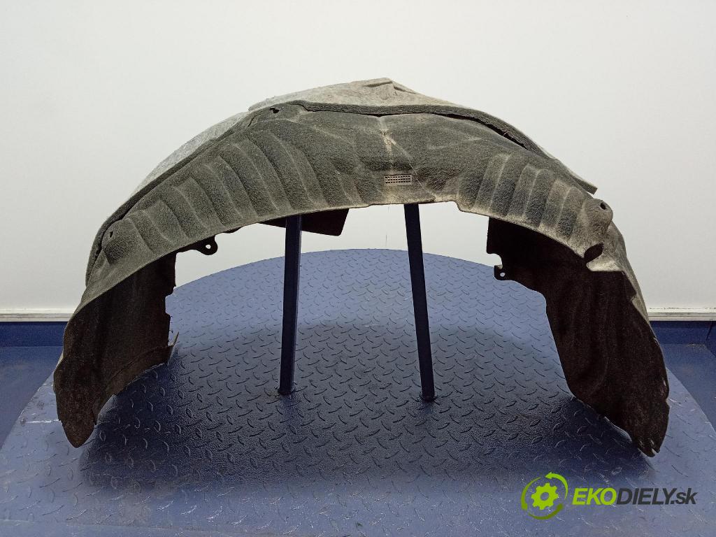 Mercedes S-Klasa 2022 Blatník: plastický: zad