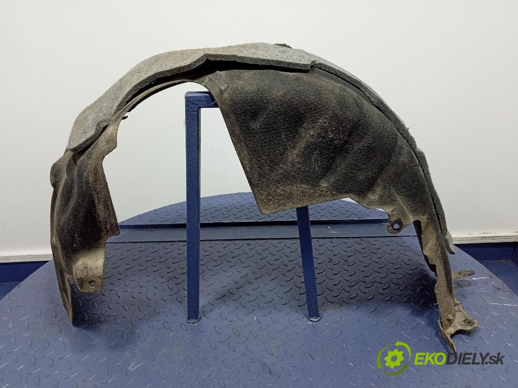 Mercedes S-Klasa 2022 Blatník: plastický: zad