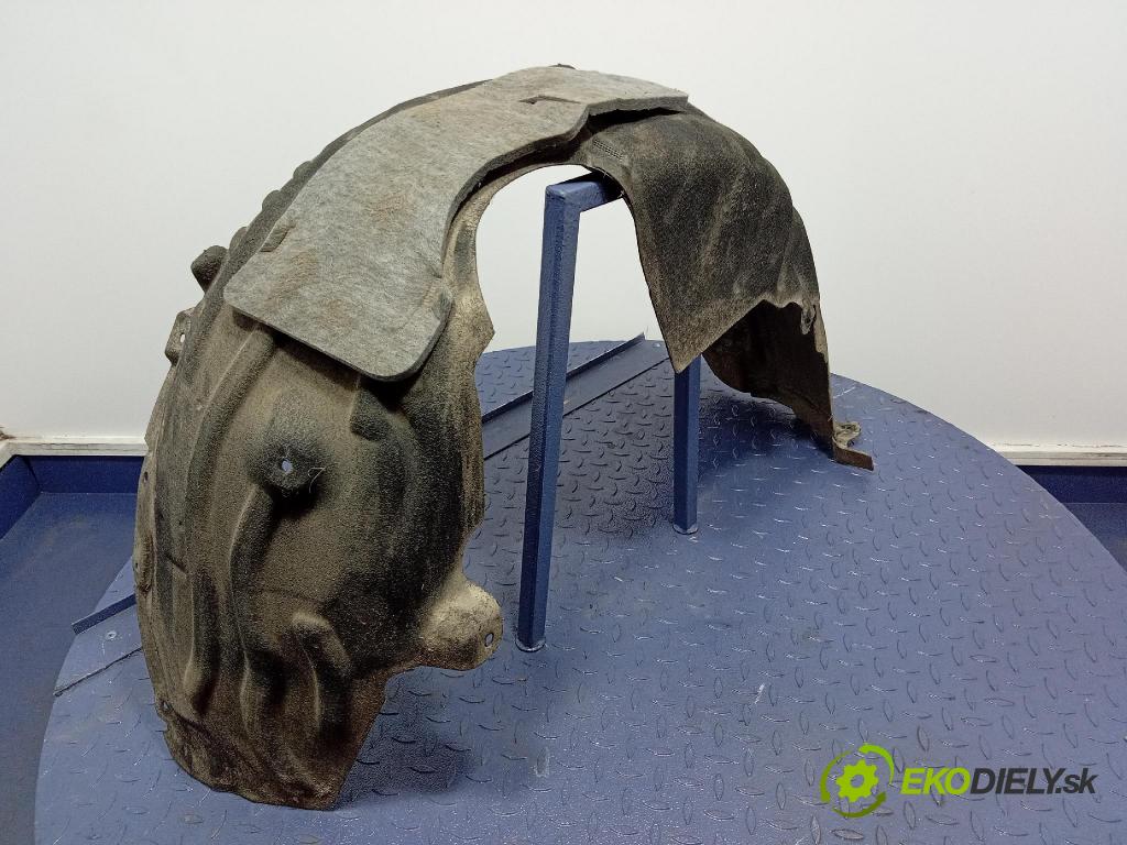 Mercedes S-Klasa 2022 Blatník: plastický: zad