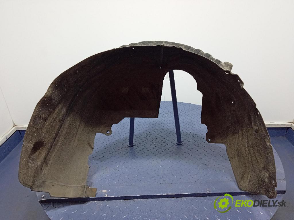 Mercedes S-Klasa 2022 Blatník: plastický: zad