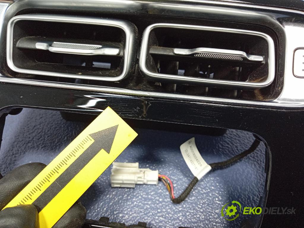 Mercedes S-Klasa 2022 GRIDS: Prúd vzduchu: Vzduch: A2238305900