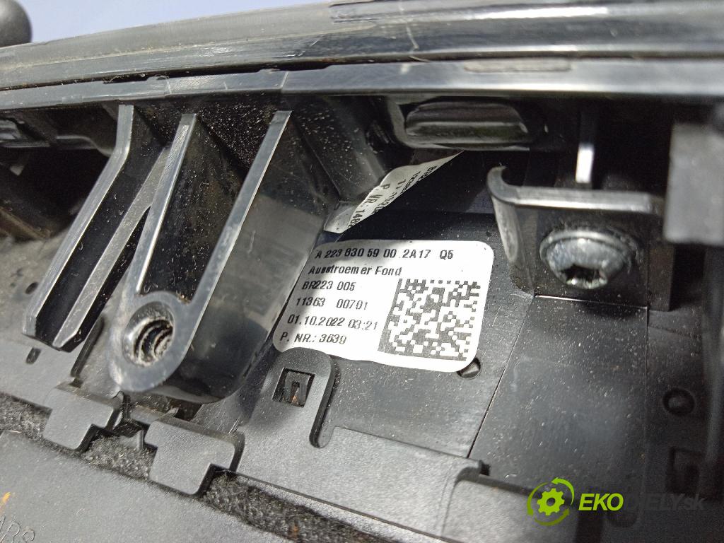 Mercedes S-Klasa 2022 Mřížky Proud vzduchu Vzduch: A2238305900