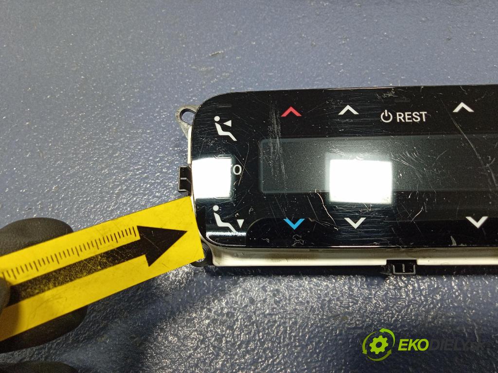 Mercedes S-Klasa 2022 Přepínač Klimatizace: Proud vzduchu A2239008130