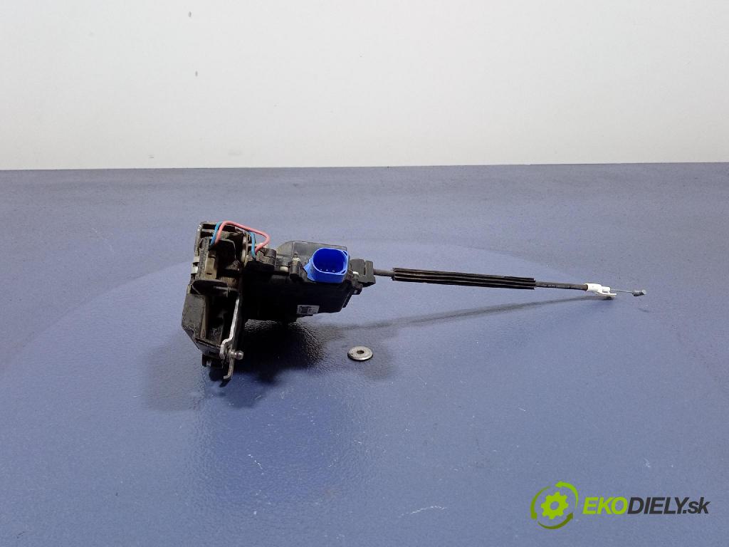 Skoda Roomster 2007 zámek dveře Zad: Levý: 5J7839015A