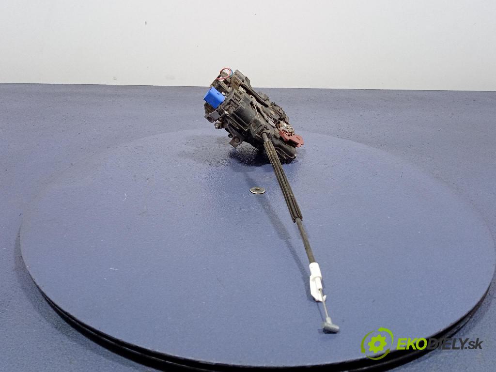 Skoda Roomster 2007 zámek dveře Zad: Levý: 5J7839015A