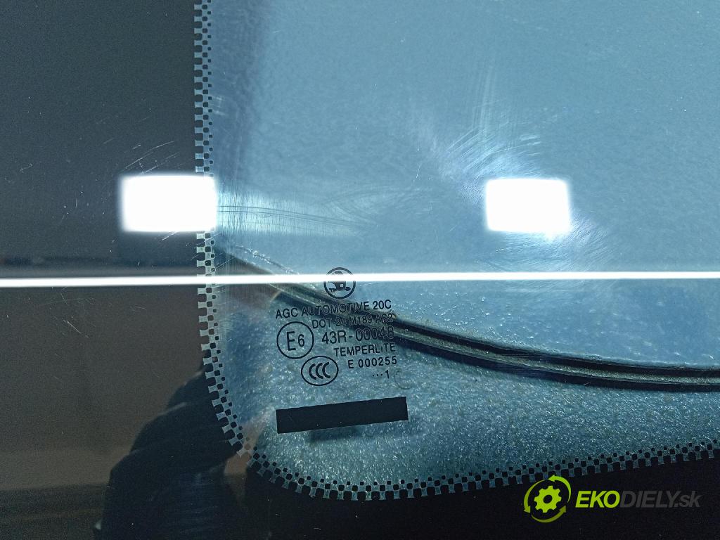 Skoda Roomster 2007 sklo Karoséria: zad